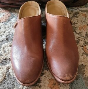 Ugg slip on, brown leather mule